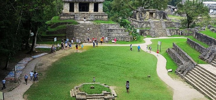 PERŁA ARCHITEKTURY MAJÓW – PALENQUE PERŁA ARCHITEKTURY MAJÓW – PALENQUE